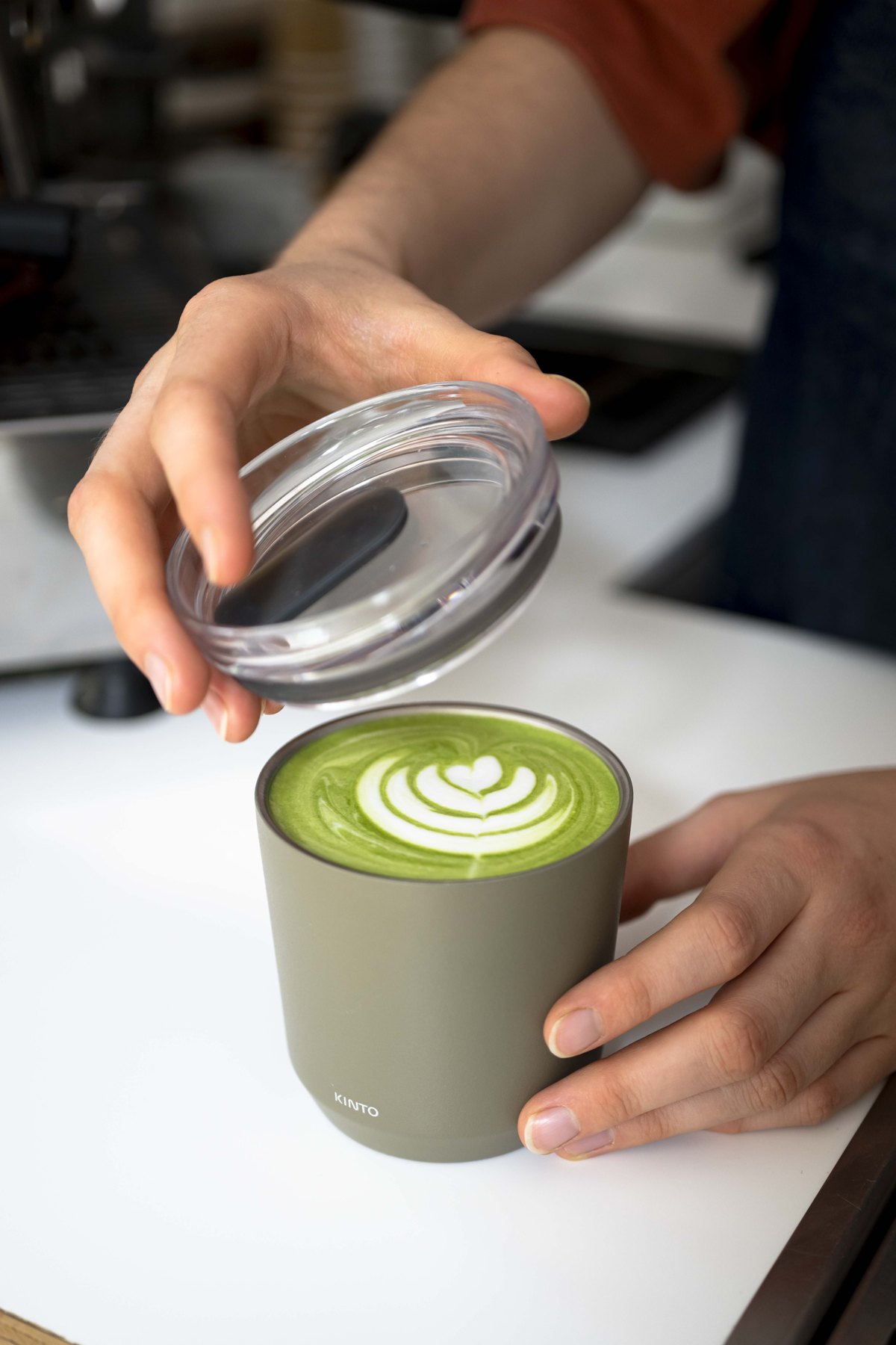 Boisson au matcha du Umami Matcha Café To Go